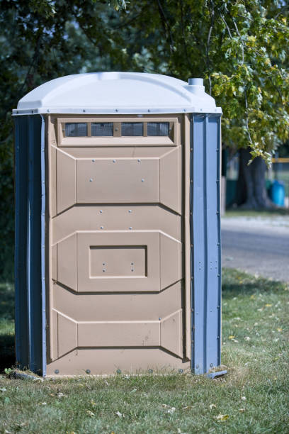 Portable Toilet Options We Offer in Harrisburg, NC